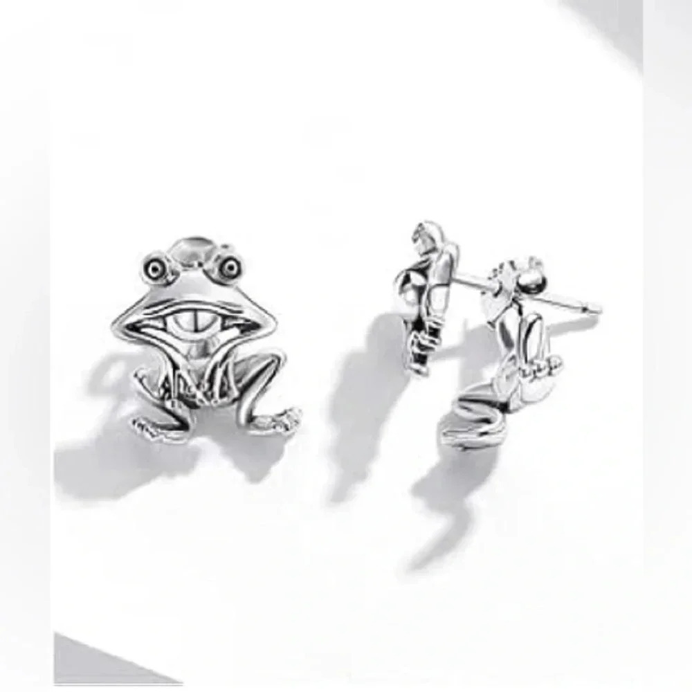 Cute Mini Front & Back Frog Stainless Steel Stud Earrings